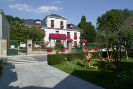 hotel de ville 9000